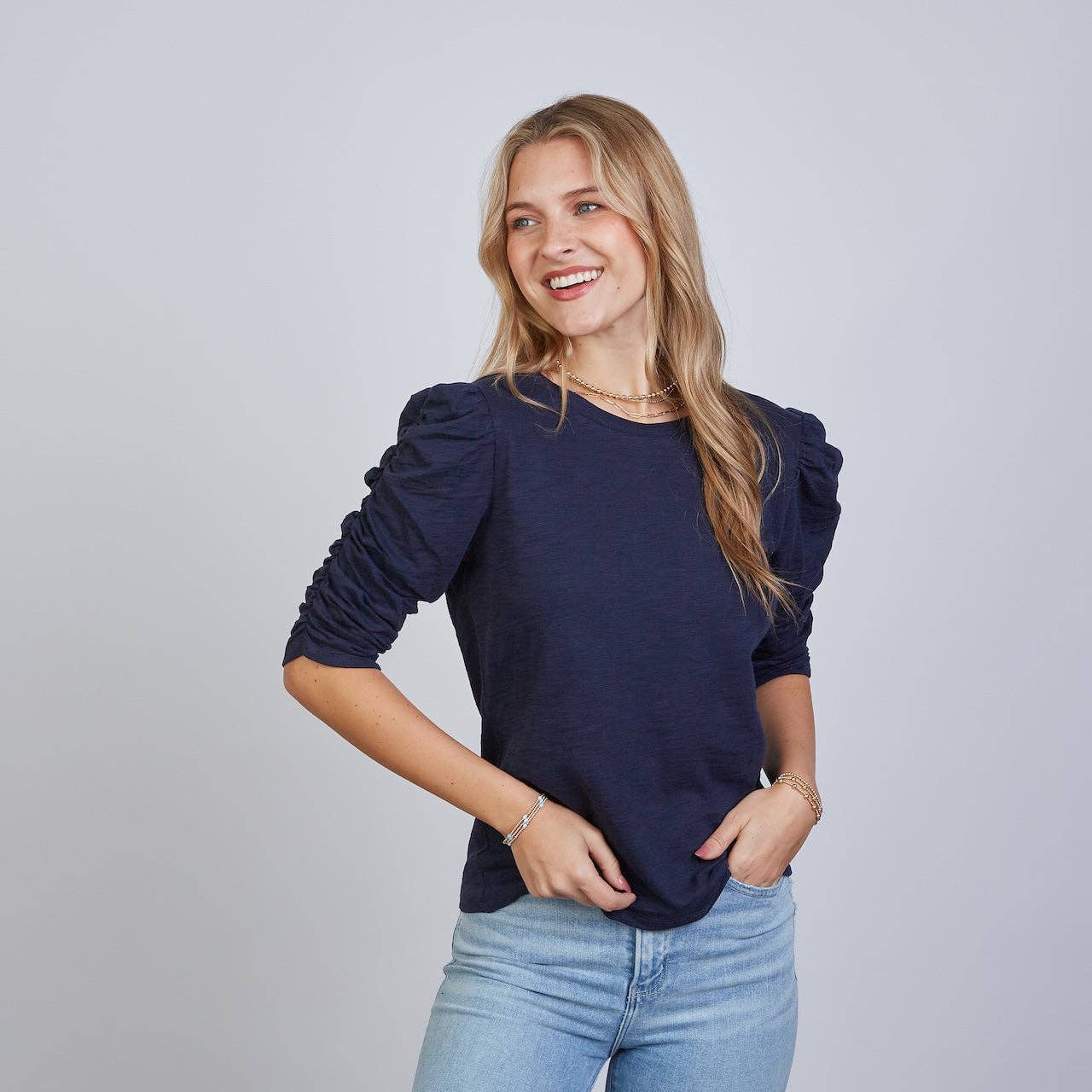 Sophie Ruched Elbow-length Tee in Navy