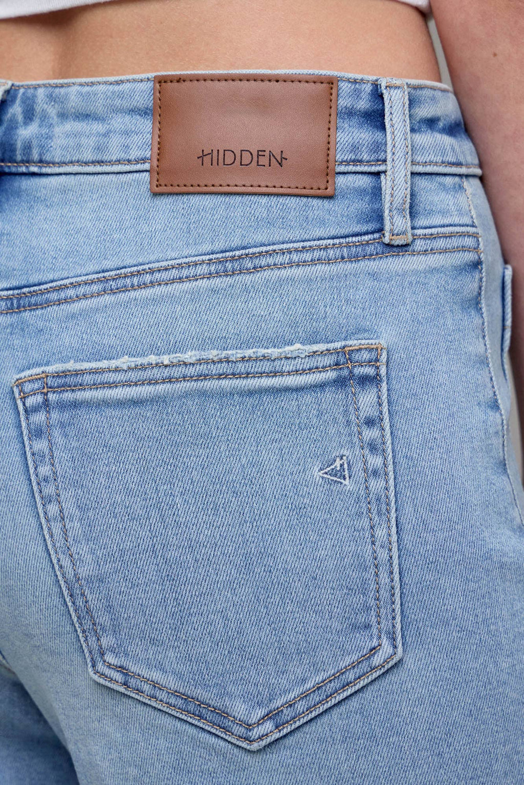 Hidden Jeans Light Wash Front Pocket Stretch Wide leg