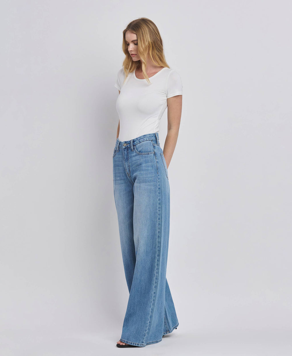 VERVET Wide Leg Jeans