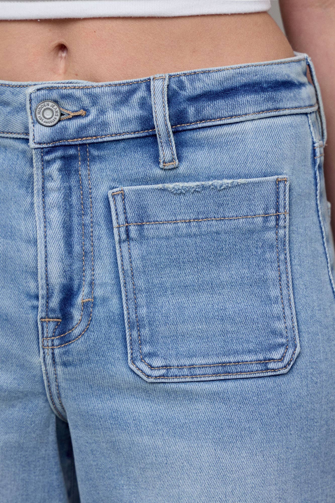 Hidden Jeans Light Wash Front Pocket Stretch Wide leg